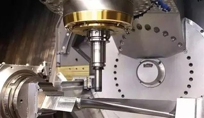 8 معوقات في تطوير تقنية CNC ذات المحاور الخمسة